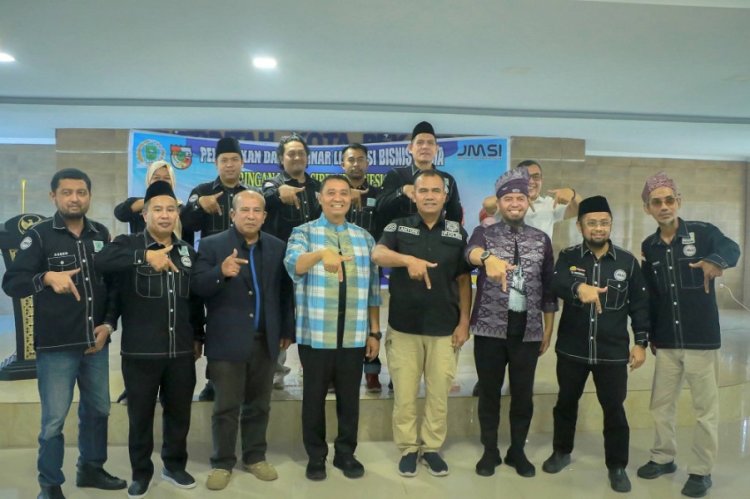 JMSI Pekanbaru Dilantik, Markarius Anwar Harapkan Bisa Berkolaborasi Untuk Pekanbaru Madani